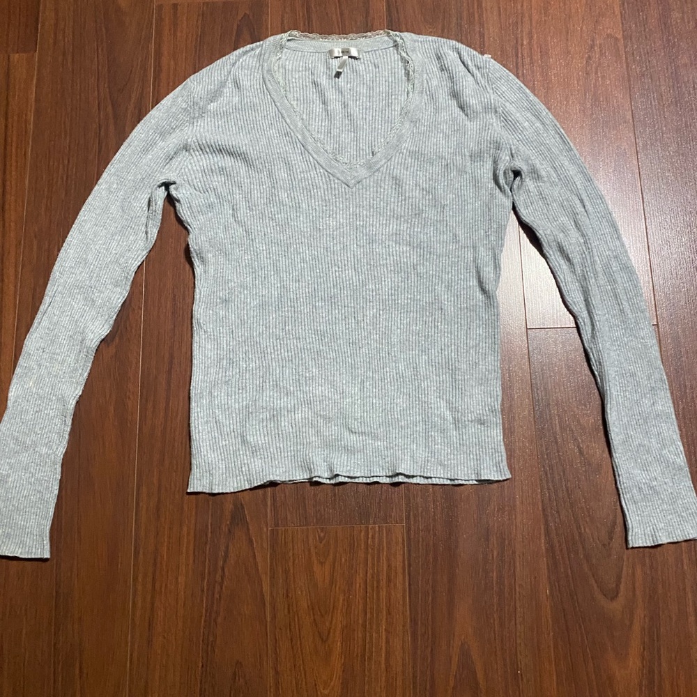 Women’s y2k Laced V-neck longsleeve
